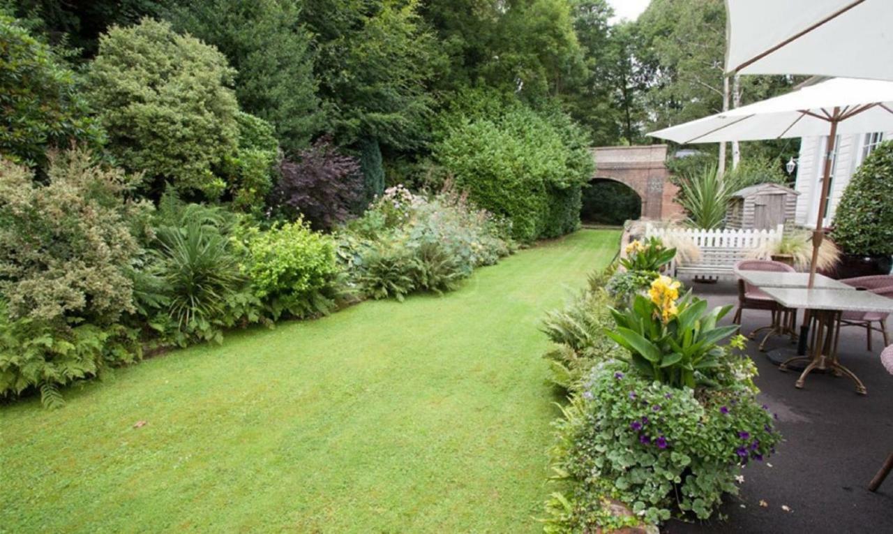 Bed and Breakfast The Old Railway Station Petworth Exterior foto